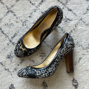 🎉HP!🎉 (Coach) Desaree Black White Tweed Gold Block Heels